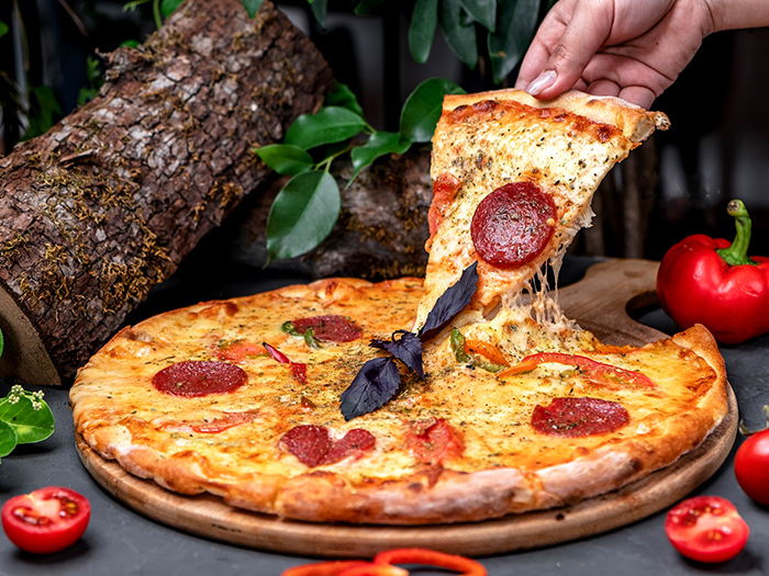 pizza pepperoni on the table _